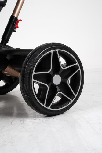 Triciclo Con Asiento Giratorio Y Reclinable Ebaby Neo Bha