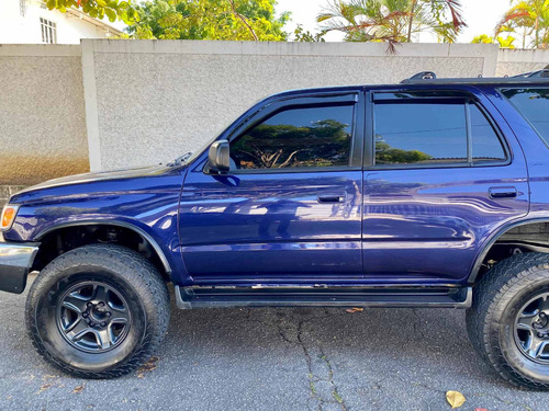 Toyota Hilux 2000 2.8 Sr5 Cab. Dupla 4x4 4p
