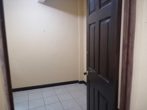 Imagen 6 de 12 de Apartamento En La Lima Frente Al Moll Paseo Metropoli De Un