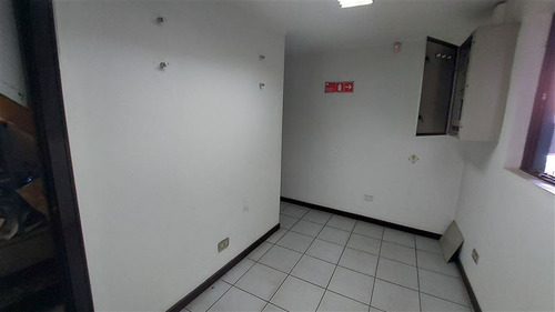 Imagen 4 de 24 de Industrial En Arriendo En Recoleta