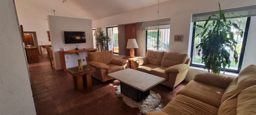 Casa En Venta En Fracc. Colinas De Santa Fe, En Xochitepec, Morelos