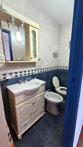 Ph En Venta Multifamiliar 4 Amb Mas 2 Departamentos En San Cristóbal. Apto Profesional.