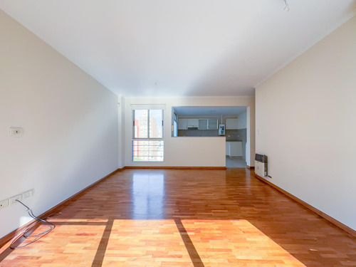 Departamento En Venta, 2 Dormitorios, Balcon, Zona Rio