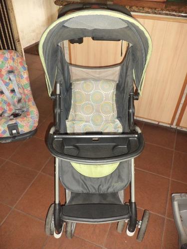 Imagen 2 de 7 de Coche, Portabebé Y Corral Marca Evenflo