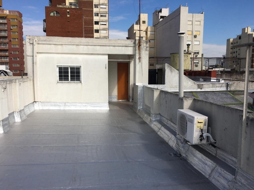 Imagen 22 de 27 de En Alquiler Sobre 9 De Julio Excelente Piso Unico De Oficinas En Lanus (240)