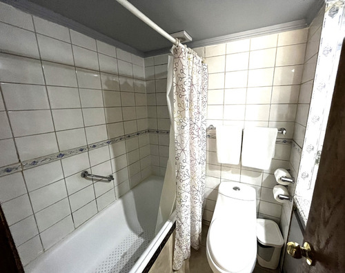 Se Vende Apart Hotel En Pleno Barrio Lastarria (8 Pisos)