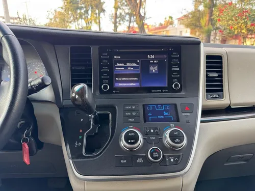 Toyota Sienna 3.5 Xle At