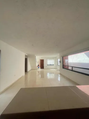 Linda Casa En Renta Con 3 Recamaras.