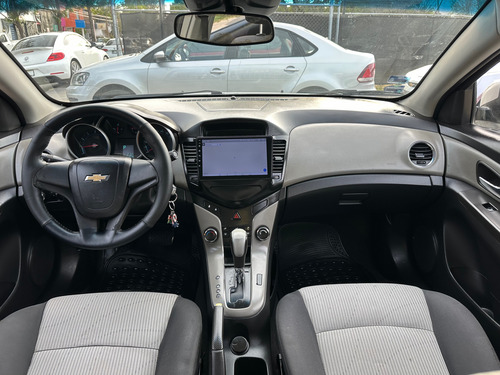 Chevrolet Cruze 1.8 A Ls Aa Cd Mp3 R-16 At