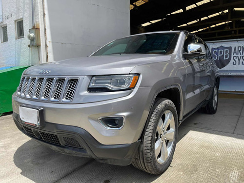 Jeep Grand Cherokee 5.7 Limited Premium V8 4x4 Mt