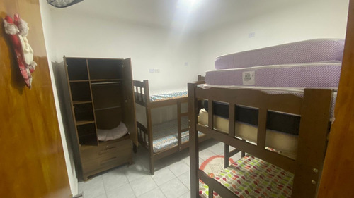 Imagem 21 de 27 de Locação Finais , Casa Com Piscina Ler O Anúncio