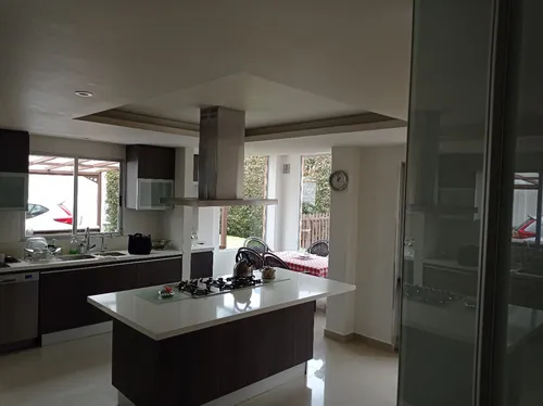 Casa En Chia, Vereda La Balsa, 2 Niveles, 4 Habitaciones, 5 Baños, 378 Mtrs Habitables, 460 Mtrs Terreno