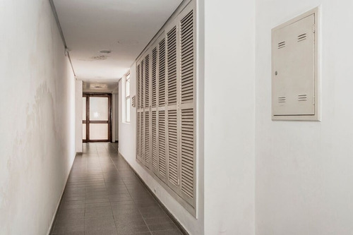Imagem 21 de 24 de Apartamento À Venda No Bairro Independência - Porto Alegre/rs - O-25441-41976