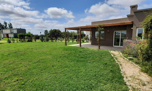 Imagen 4 de 17 de Oportunidad!!! Casa En El Canton Norte Con Vista Al Agua.