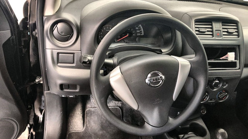 Imagen 13 de 15 de Nissan Versa 4 Pts. V-drive, Tm5, R-15 ( 2020