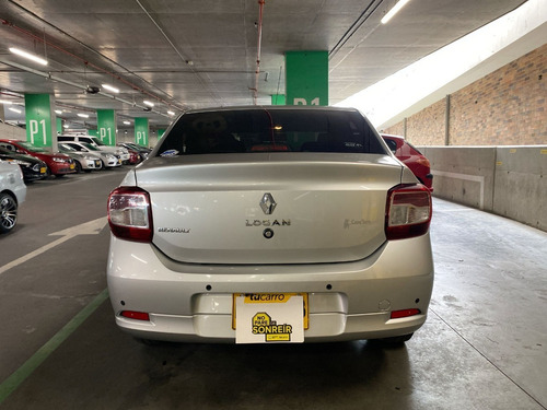 Imagen 10 de 25 de Renault Logan