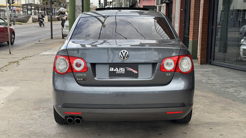 Volkswagen Vento 2.5 Luxury Wood Tiptronc 170cv