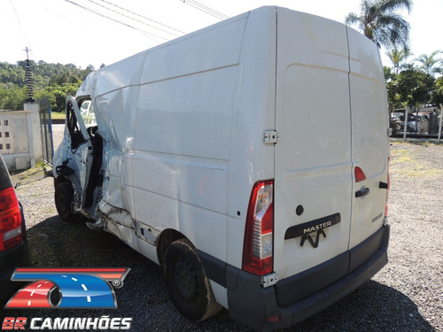 Imagem 6 de 10 de Sucata Renault Master Furgão 2.3 2014 Para Venda De Peças!