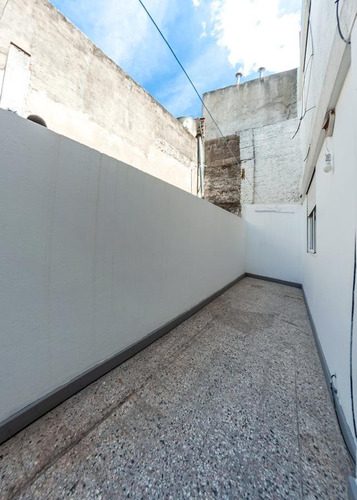 Imagen 8 de 19 de Ph 2 Ambientes Sin Expensas. Con Patio. Parque Avellaneda. Av. Directorio