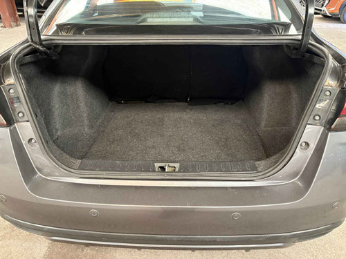 Nissan Versa 1.6 Advance Mt