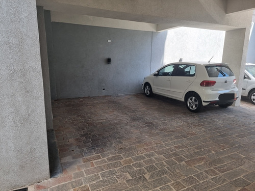 Imagen 5 de 6 de Venta Cochera Techada Bajo Losa