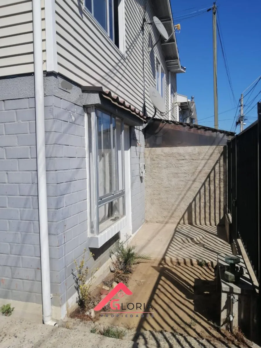 Imagen 2 de 11 de Oportunidad Vendemos Casa Dos Pisos 2d1b1e En Placilla