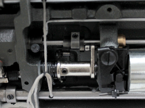 Máquina De Costura Reta C/ Direct Drive E Corte H2 220V