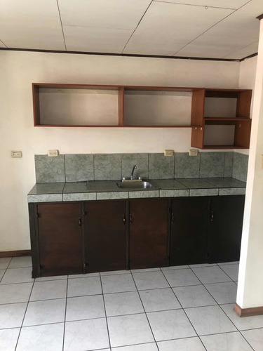 Imagen 3 de 8 de Amplio Apartamento En San Pablo De Barva Sin Garaje