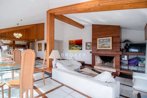Venta Apartamento Punta Del Este Penthouse. Punta Del Este, Uruguay.