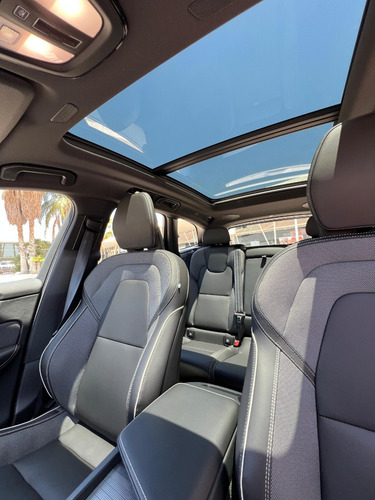 Volvo XC60 ULTIMATE DARK T8
