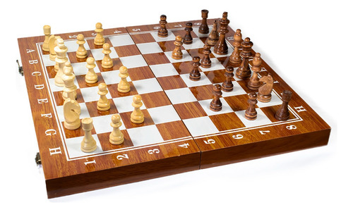 Ajedrez Piezas De Madera Juego De Mesa Familiar Con Detalle (Usado)