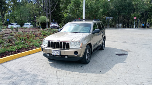 Jeep Grand Cherokee 3.7 Laredo V6 4x2 Mt