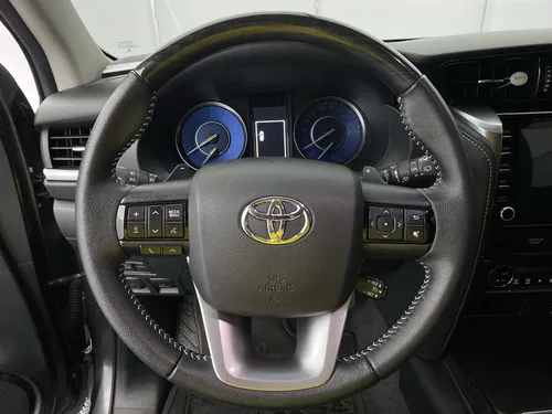 Toyota Fortuner 2.7 Srv At 4x2