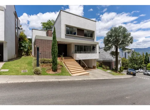 452m2 Casa En El Poblado