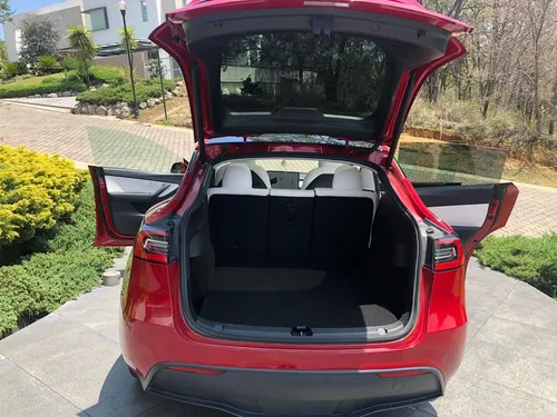 Tesla Model Y 2020
