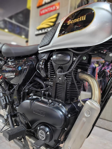 Imagen 7 de 10 de Benelli Imperiale 400 Okm Classic Tamburrino Motos