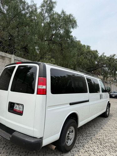 Chevrolet Express 6.0ls C 15 Pas At