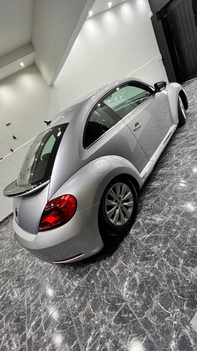 Imagen 15 de 25 de Volkswagen The Beetle 2015 1.4 Tsi Design