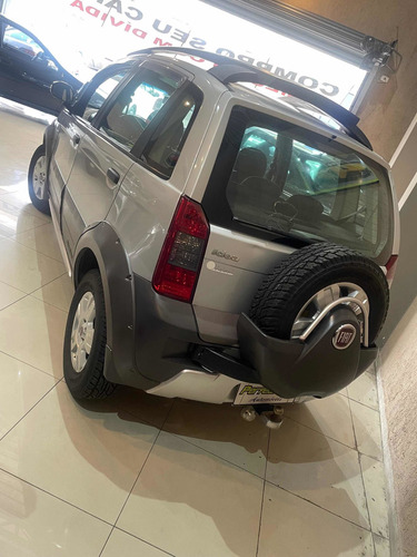 Imagem 3 de 5 de Fiat Idea 2010 1.8 Adventure Locker Flex Dualogic 5p
