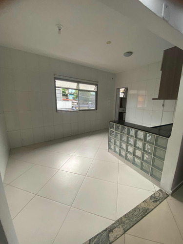 Casa 2 Quartos Suíte E Terraço Amplo