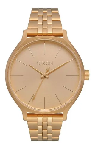 Nixon dorado hombre sale