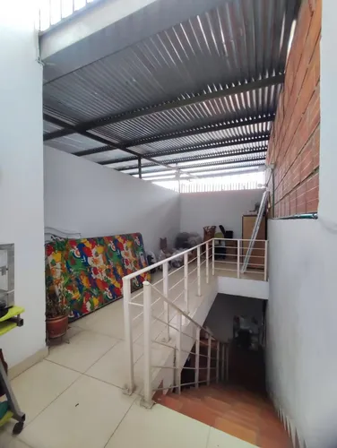 Bodega En Venta En El Contento. Cod V28256