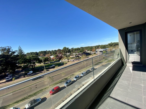 Imagen 2 de 13 de Apartamento Sobre Roosevelt - Punta Del Este Roosevelt