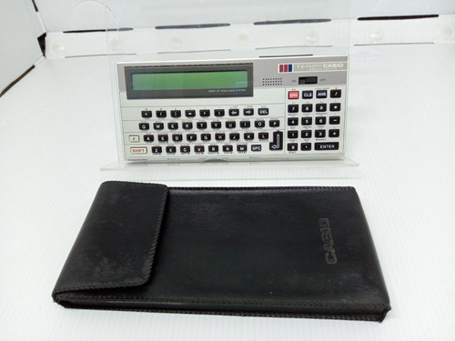 Imagem 1 de 10 de Personal Computer Casio Fx-750p Computador Antigo Com Basic