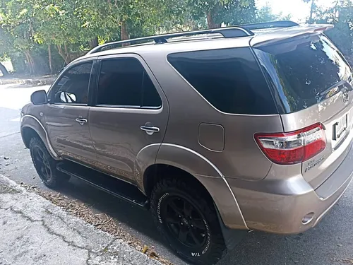 Toyota Fortuner Rs 2010