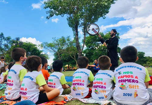 Imagen 2 de 9 de Mago Rulín Y Payaso Meterete - Show De Magia Y Circo
