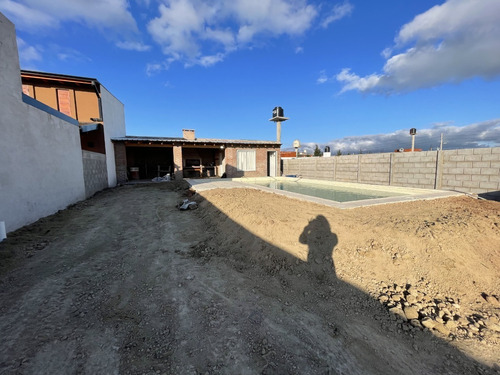 Imagen 18 de 19 de Dueño Vende Terreno Con Pileta, Quincho, Pieza Y Baño! 408mt Liquido