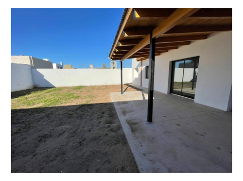 Imagen 22 de 23 de Casa En Venta Comarca De Allende 2 Dormitorios