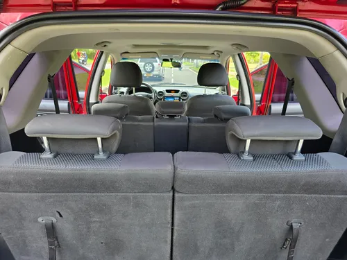 Kia Carens 2.0 Rondo Ex
