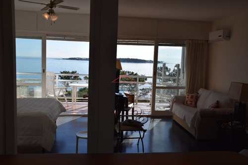 Apartamento En Mansa, 1 Dormitorios *- Ref: 4771